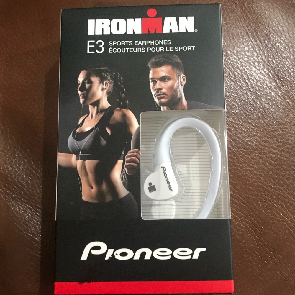 IRONMAN SE-E3M Sports Earphones